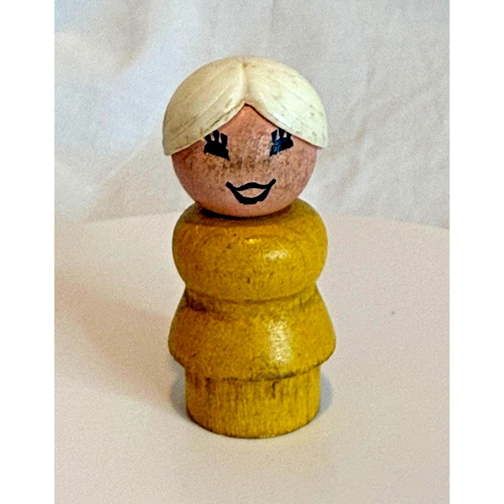 Vintage Fisher Price Little People #915 Farm White Hair Woman Grandma - All Wood